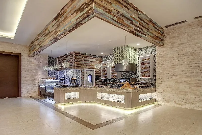 Royalton Negril, An Autograph Collection All-Inclusive Resort 5*, Negril